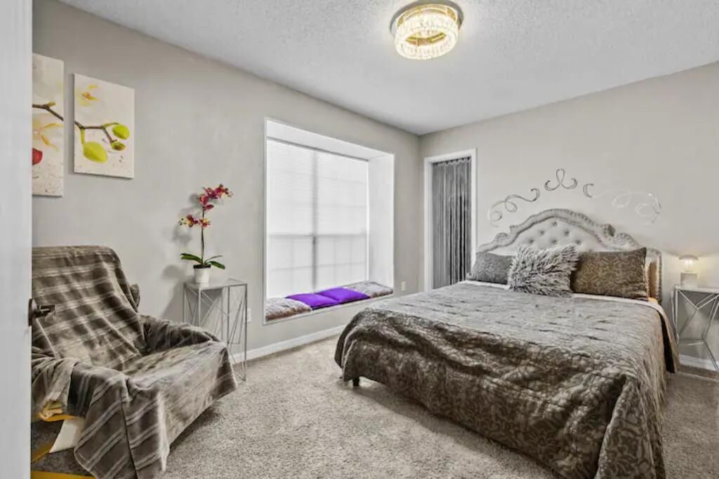 Photo of Bedroom in Westside
