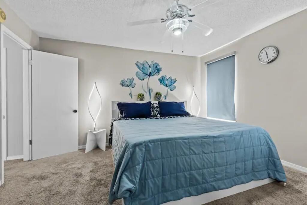 Photo of Bedroom in Westside