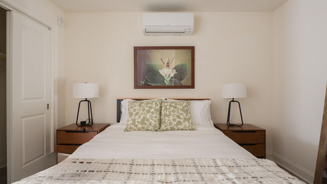 Photo of Bedroom in Dupont Circle