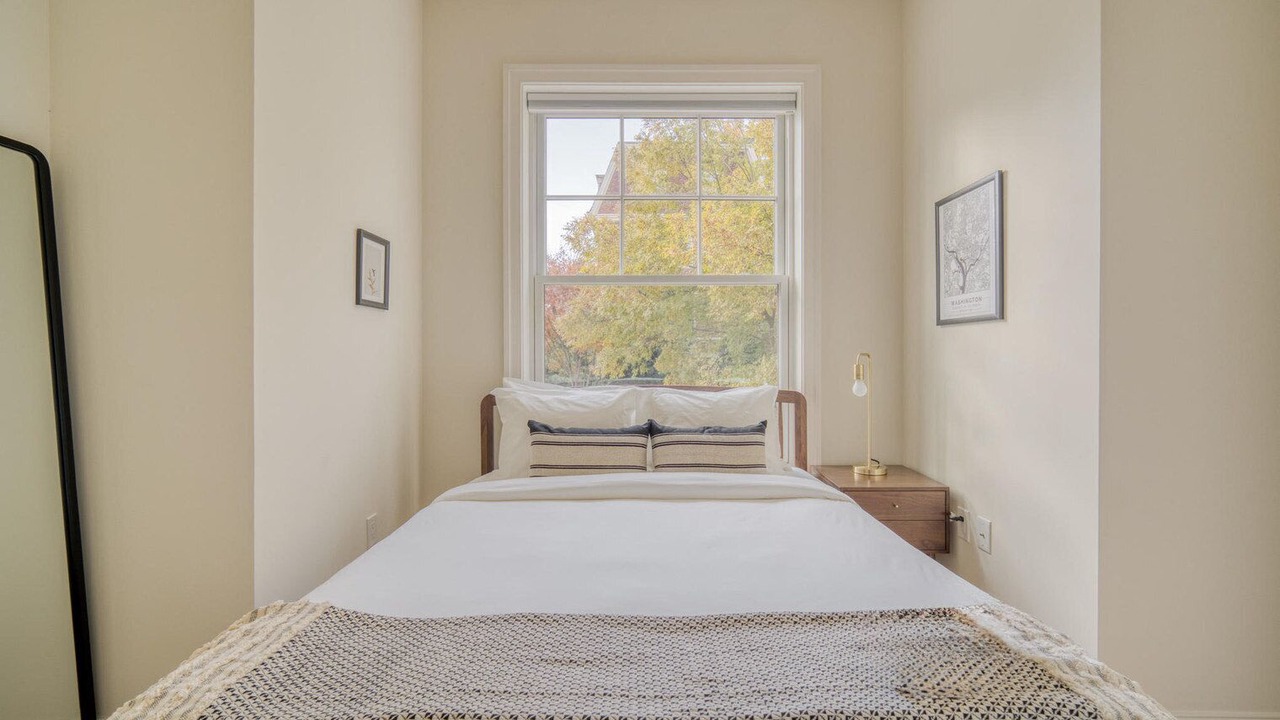 Photo of Bedroom in Dupont Circle