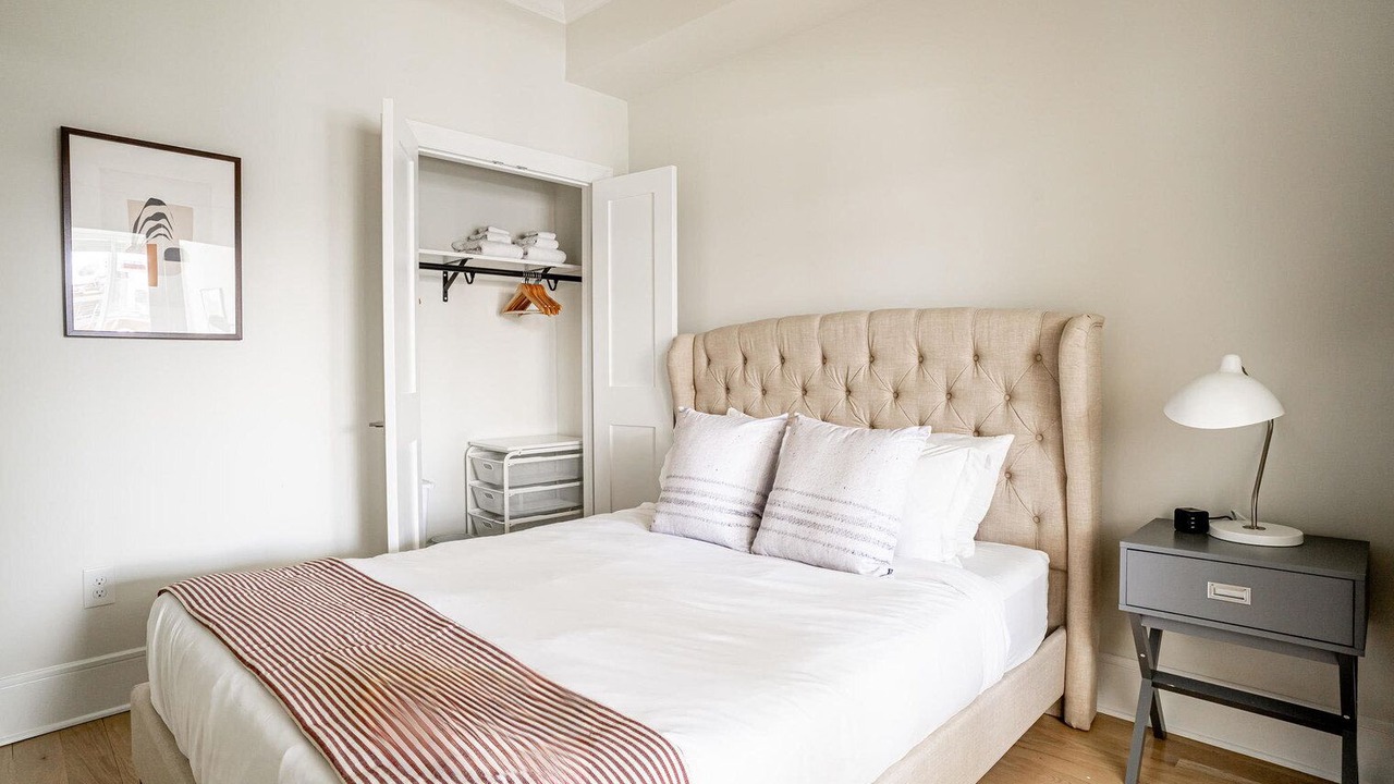 Photo of Bedroom in Dupont Circle