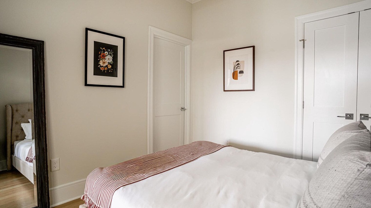 Photo of Bedroom in Dupont Circle