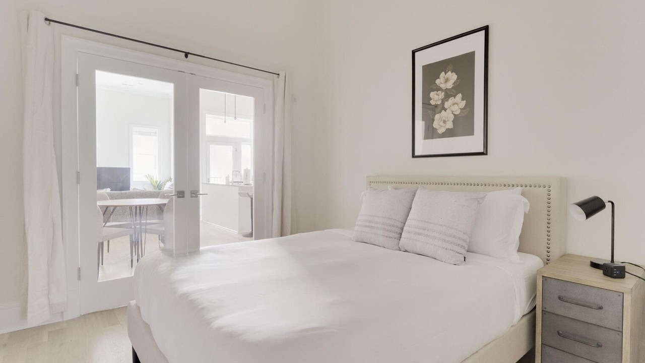 Photo of Bedroom in Dupont Circle