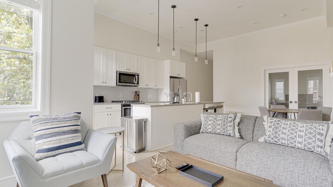 Photo of Livingroom in Dupont Circle