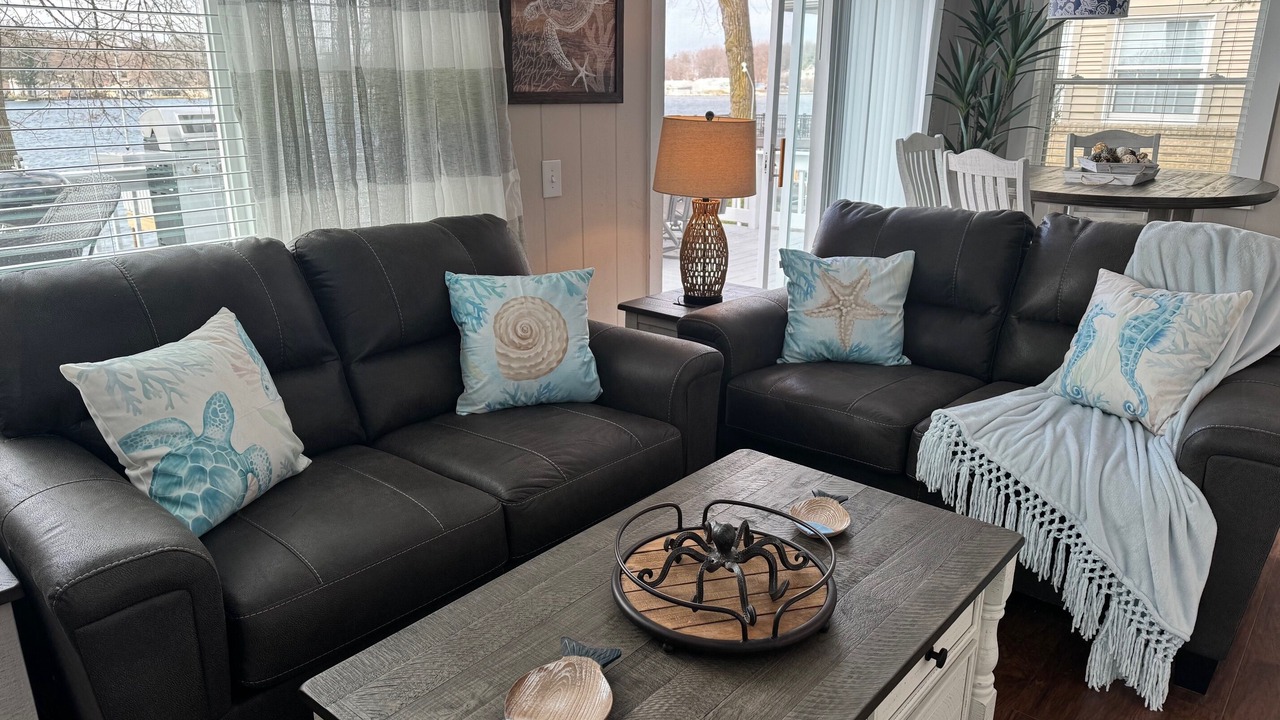 Photo of Livingroom in Monticello