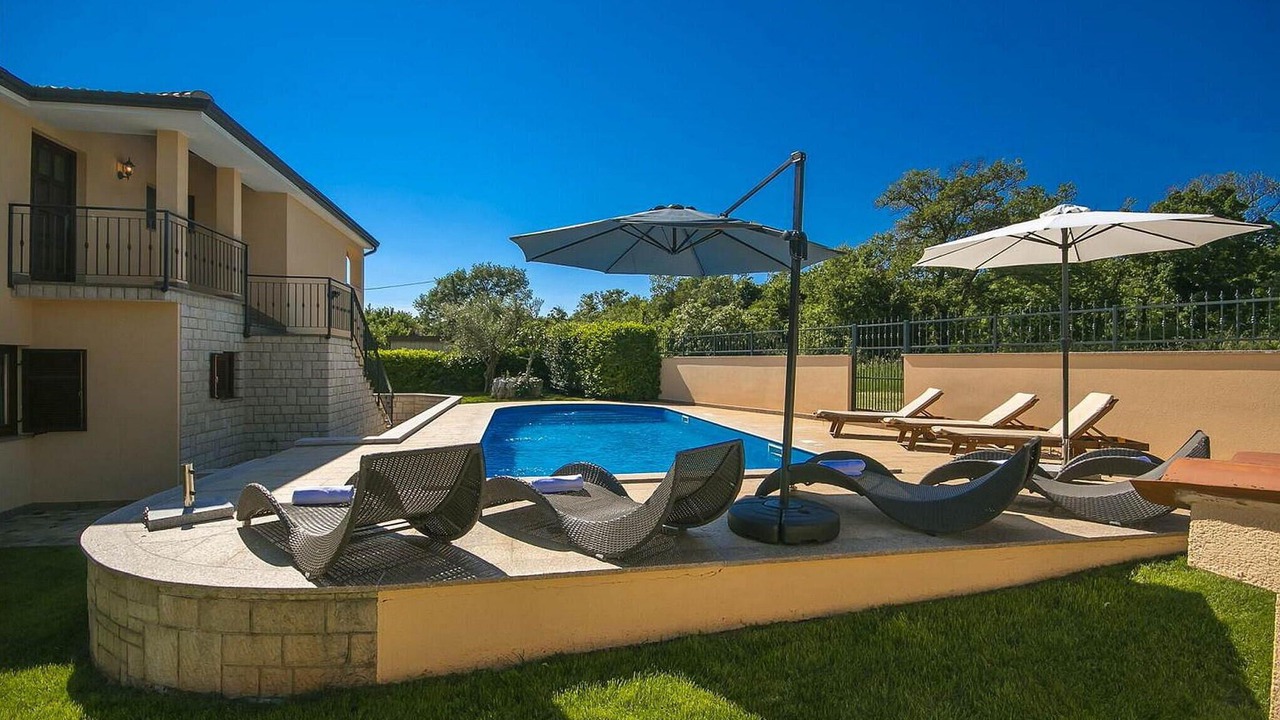 Photo of Outdoor in Cervar