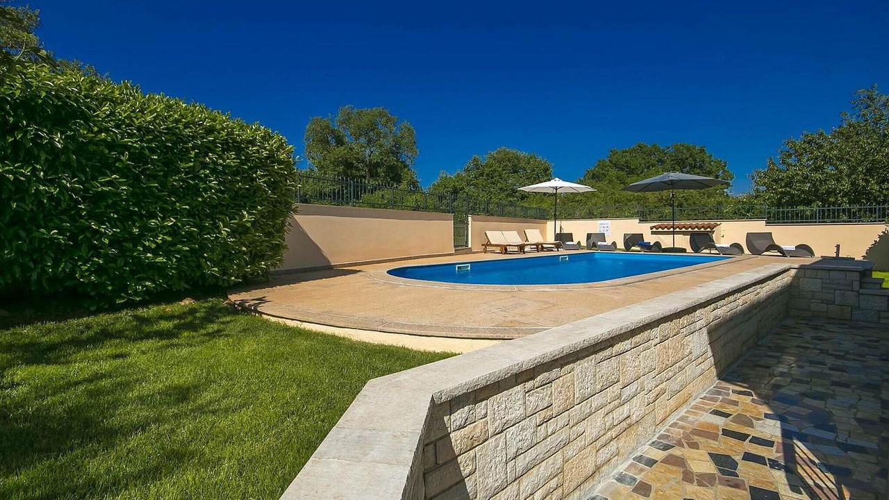 Photo of Outdoor in Cervar