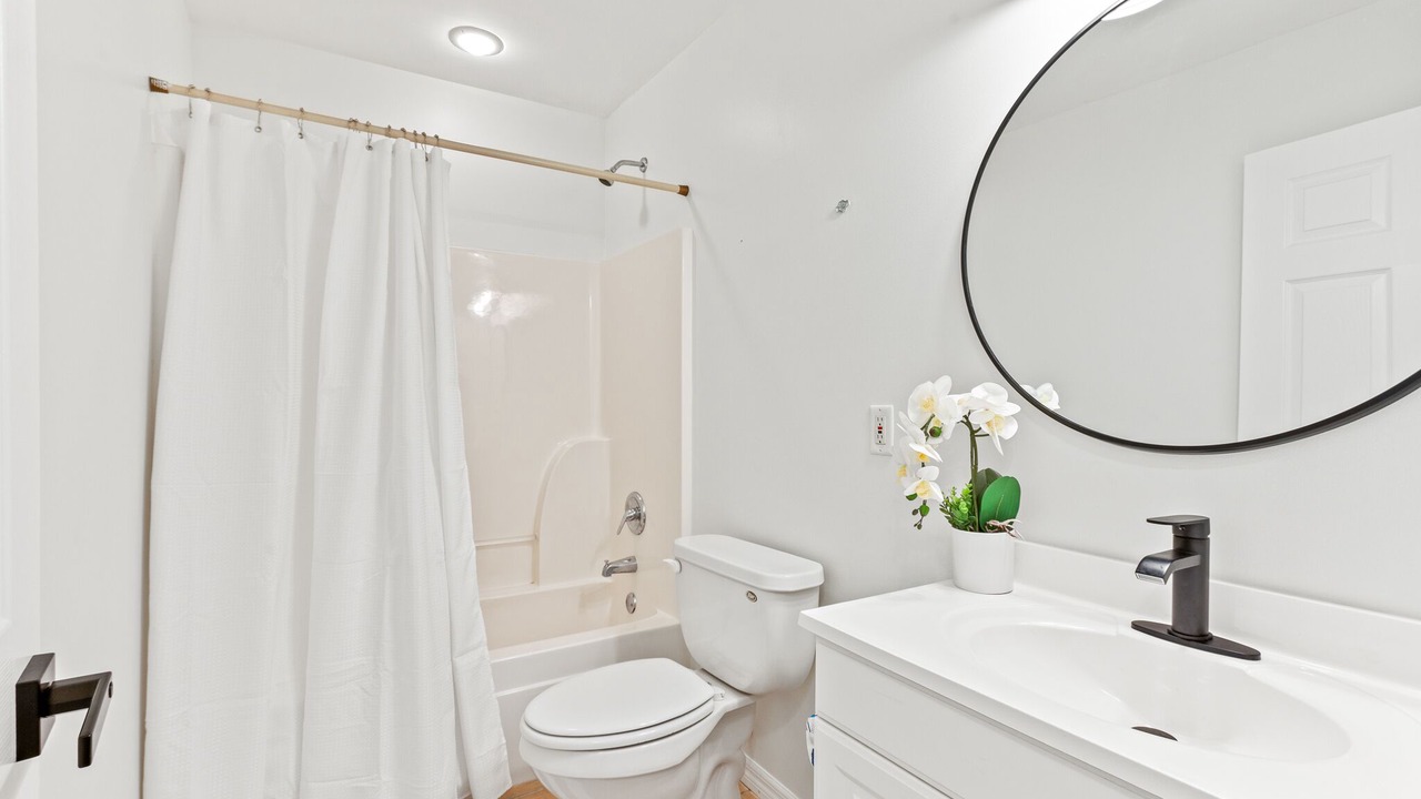Photo of Bathroom in Treetop