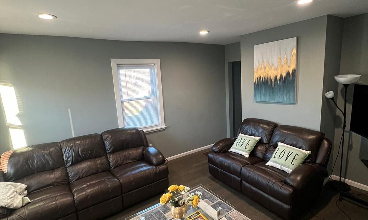 Photo of Livingroom in Newton