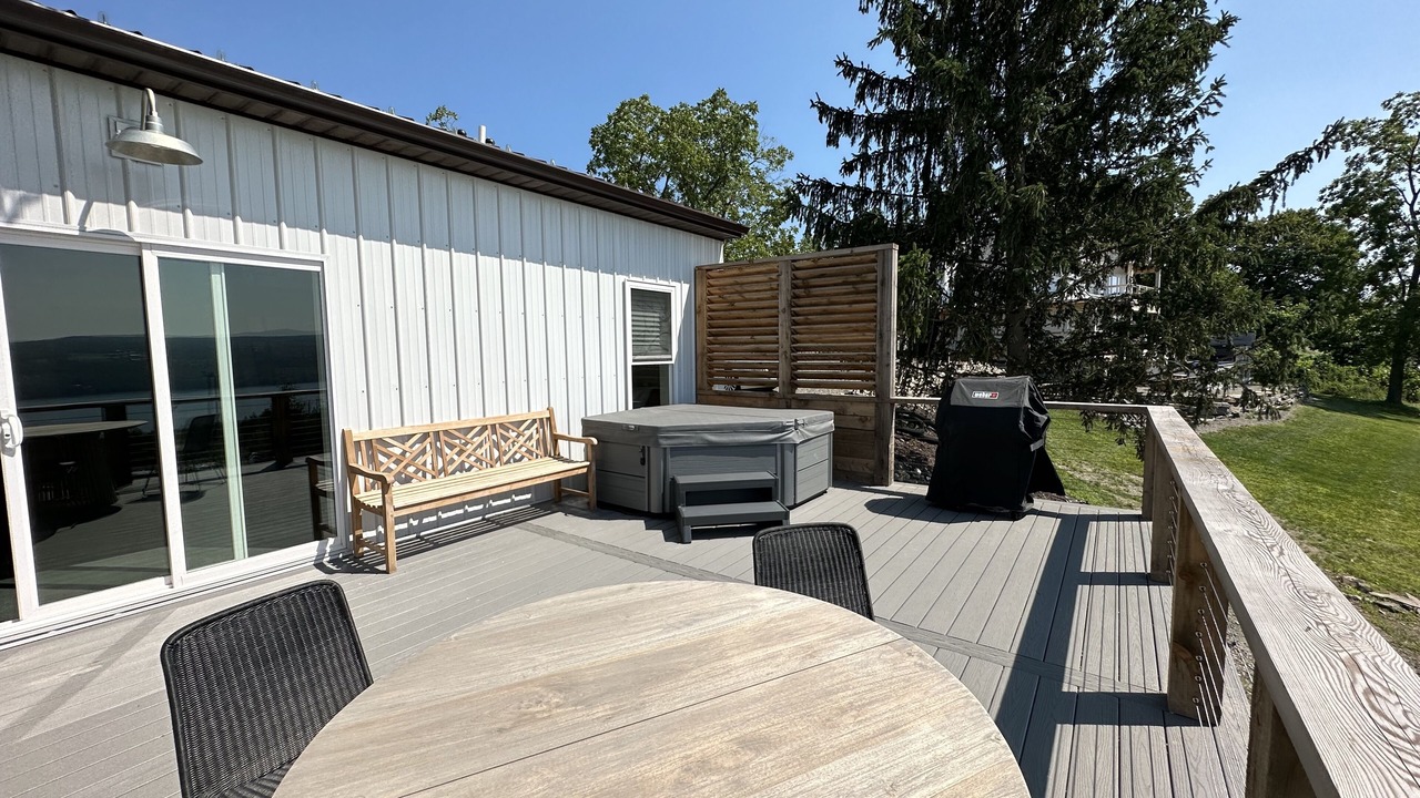 Photo of Outdoor in Burdett