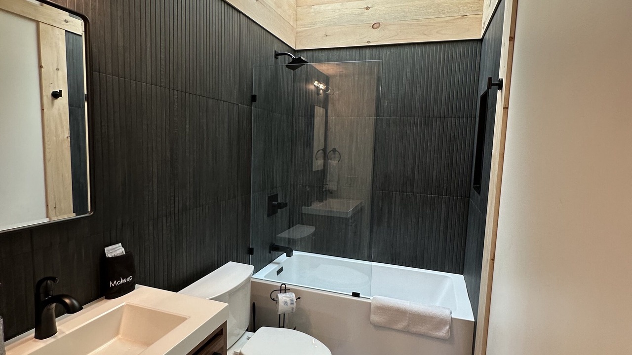 Photo of Bathroom in Burdett