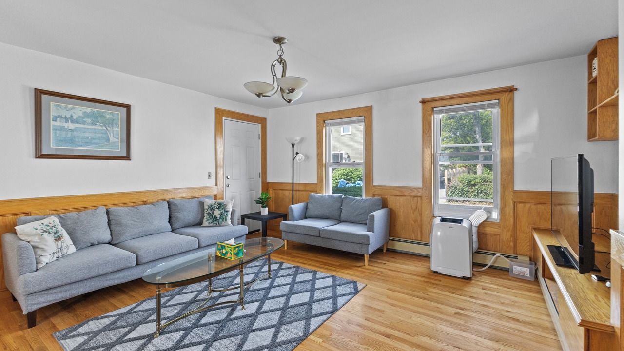 Photo of Livingroom in Malden