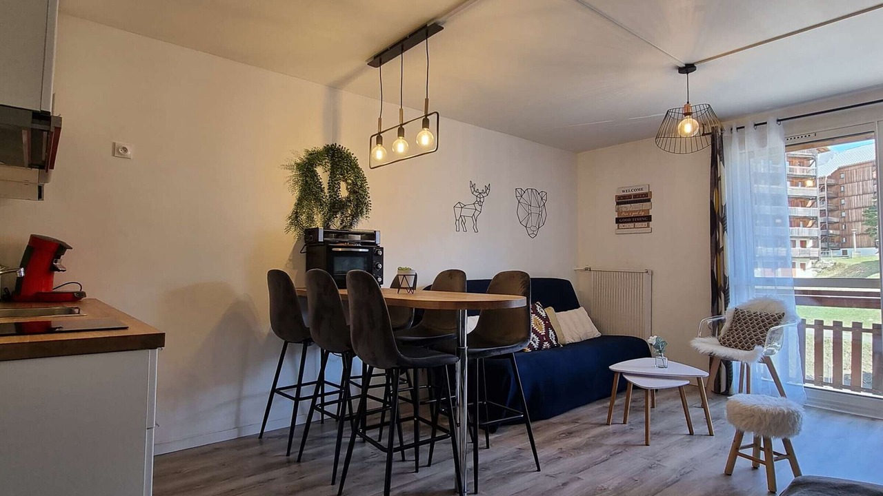 Photo of Livingroom in Saint-Etienne-en-Devoluy