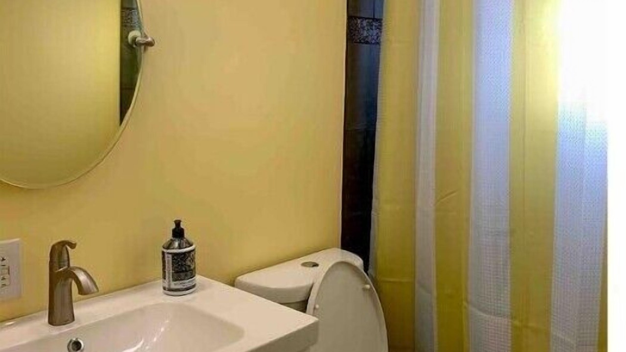Photo of Bathroom in Hollins