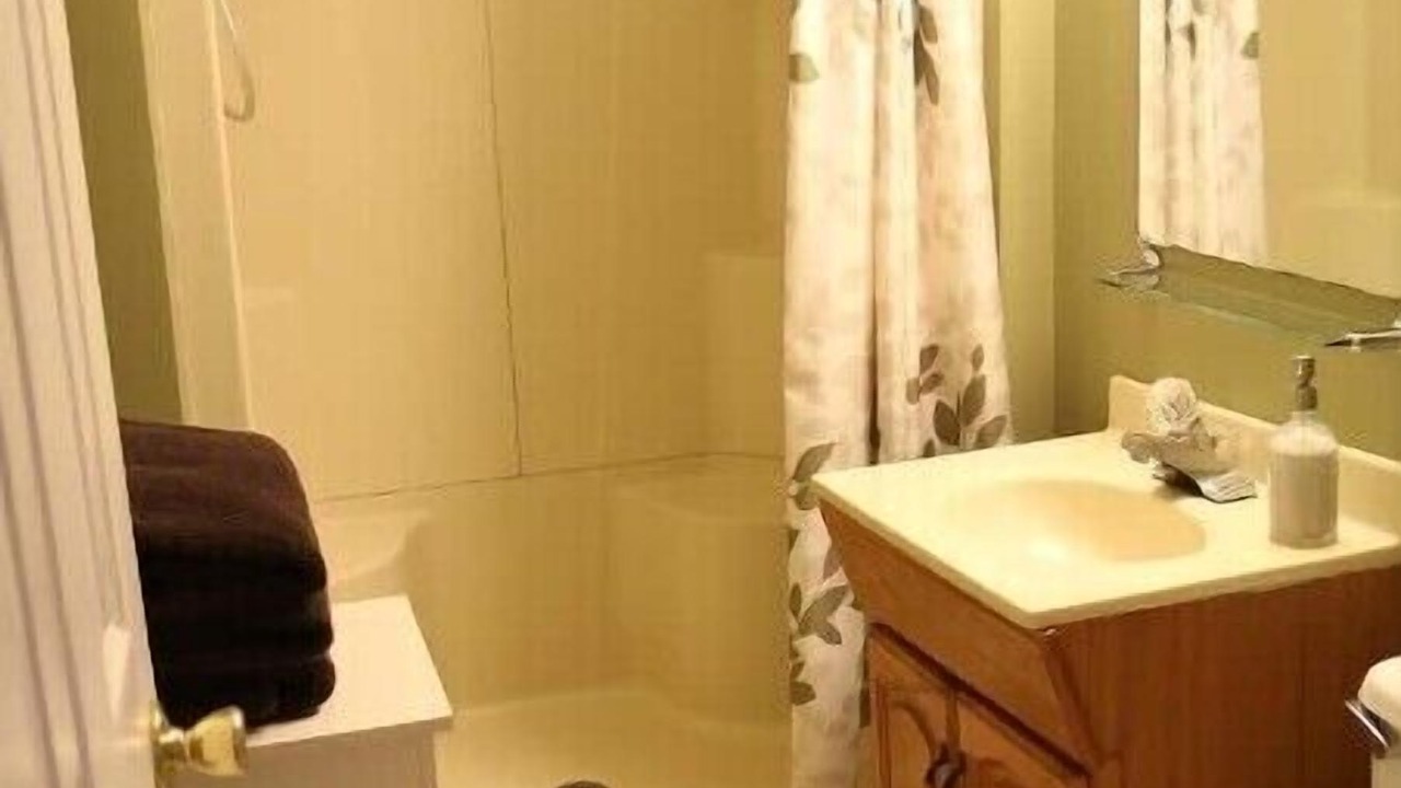 Photo of Bathroom in Hollins
