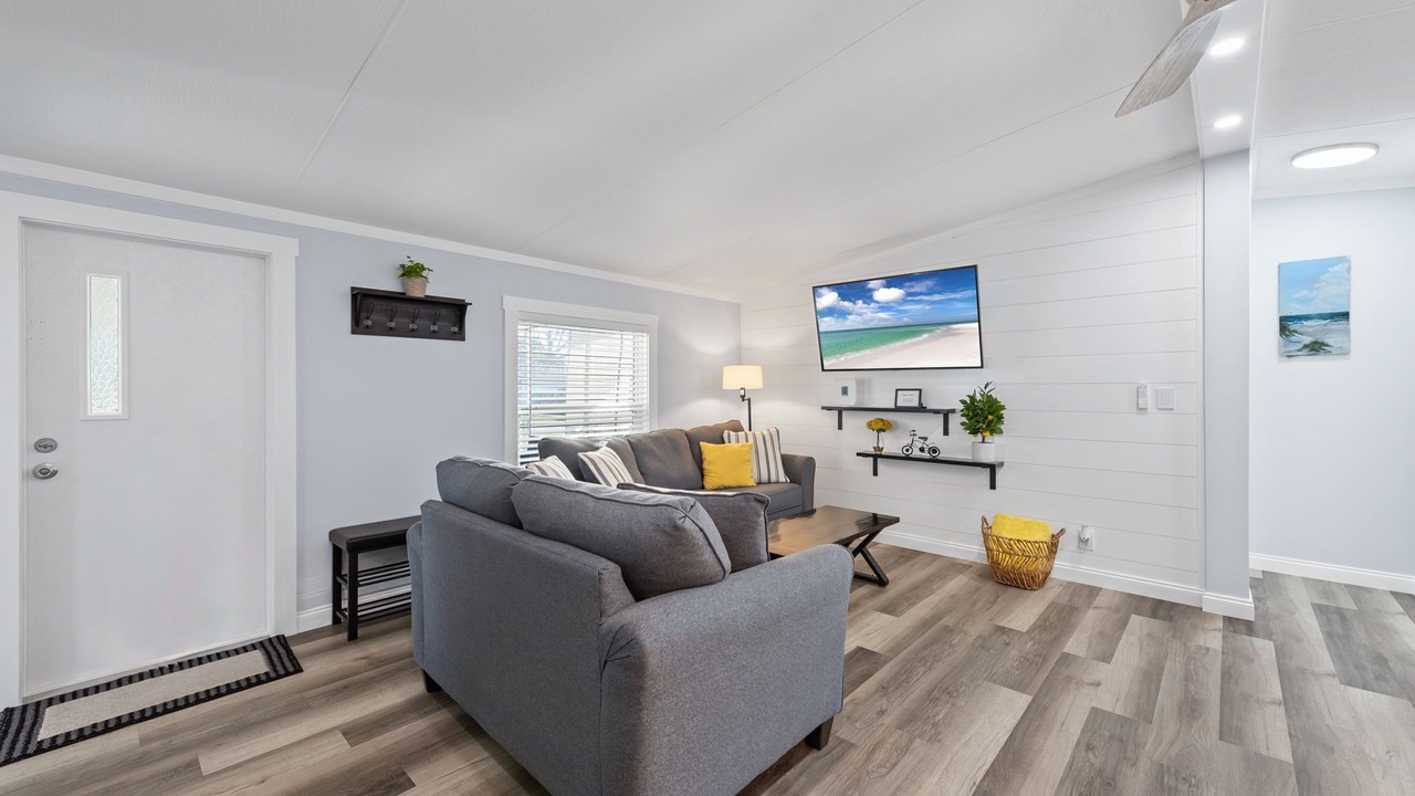 Photo of Livingroom in Mary Esther