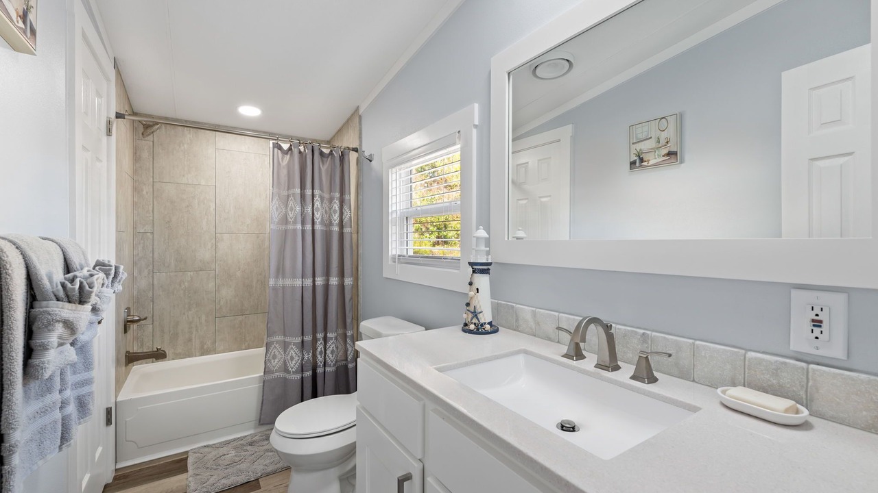 Photo of Bathroom in Mary Esther