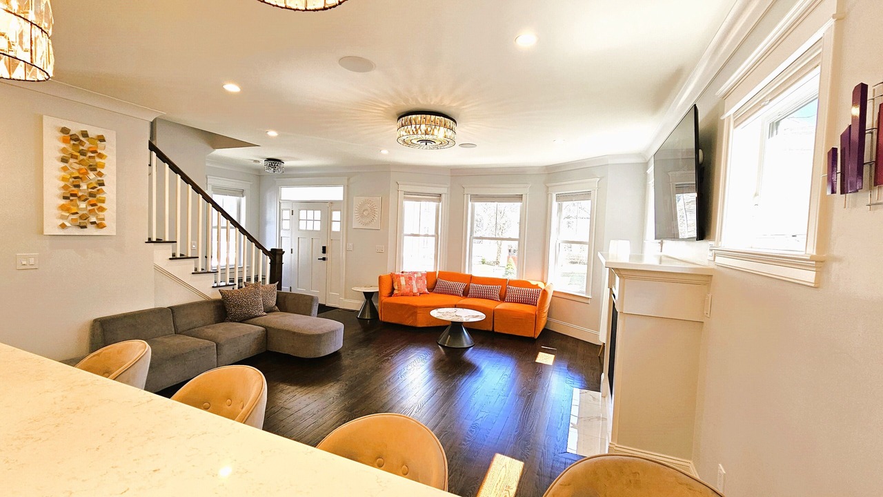 Photo of Livingroom in Boston