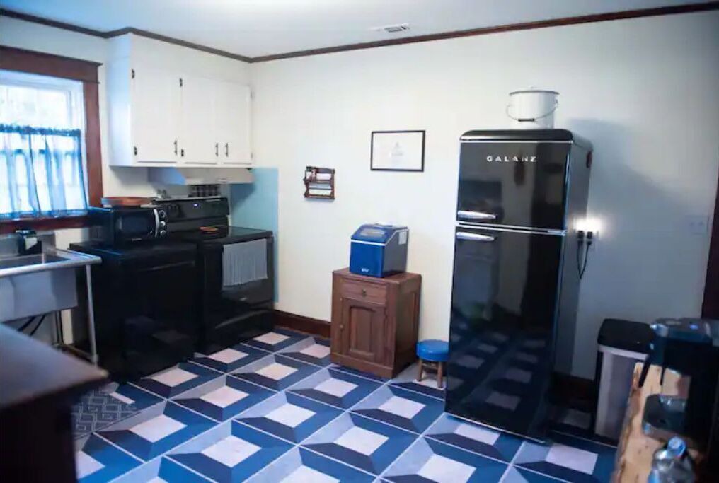 Photo of Kitchen in Moon
