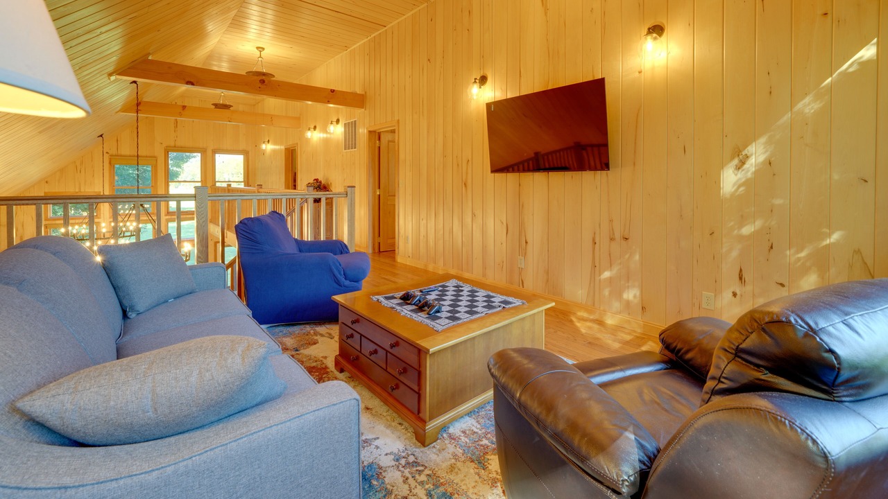 Photo of Livingroom in Marlinton