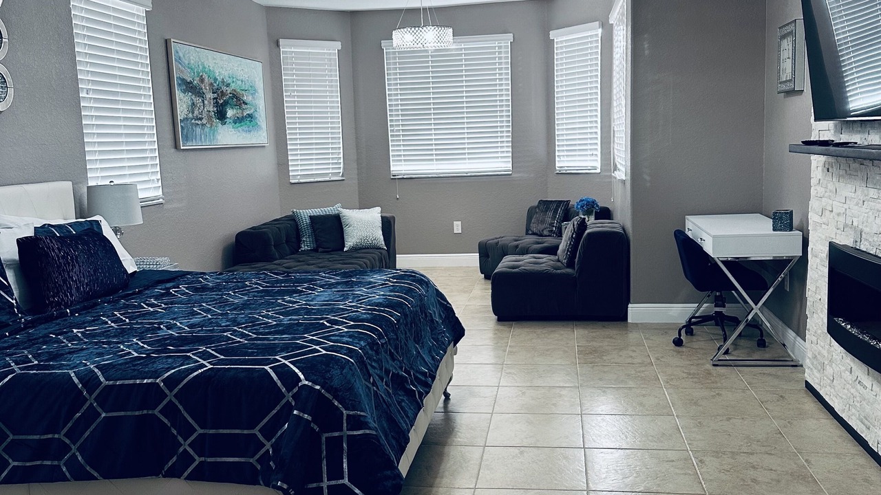 Photo of Bedroom in Tamiami