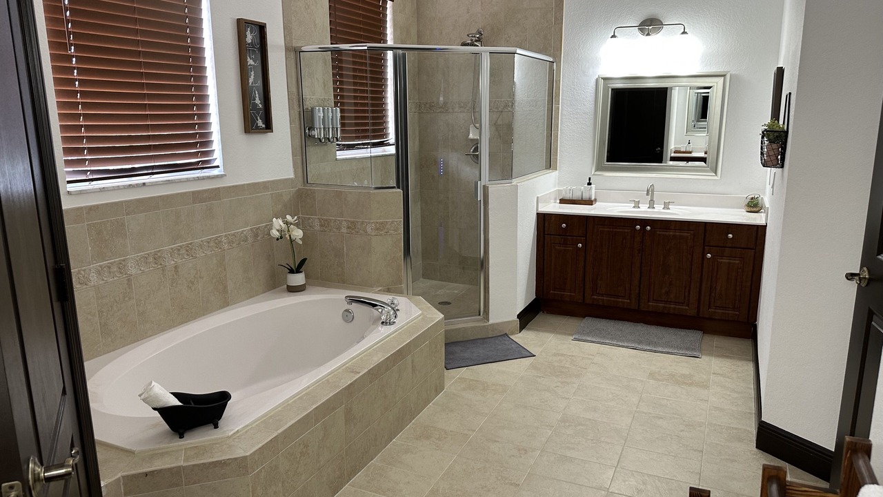 Photo of Bathroom in Tamiami