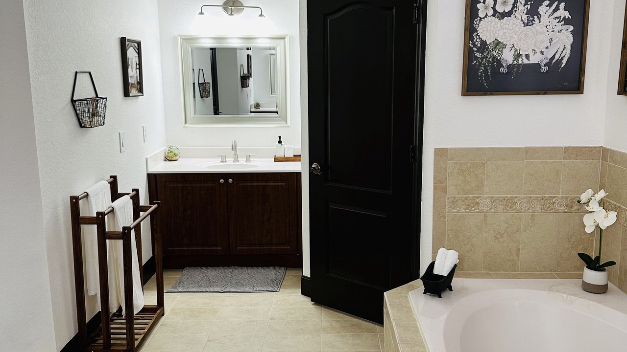Photo of Bathroom in Tamiami