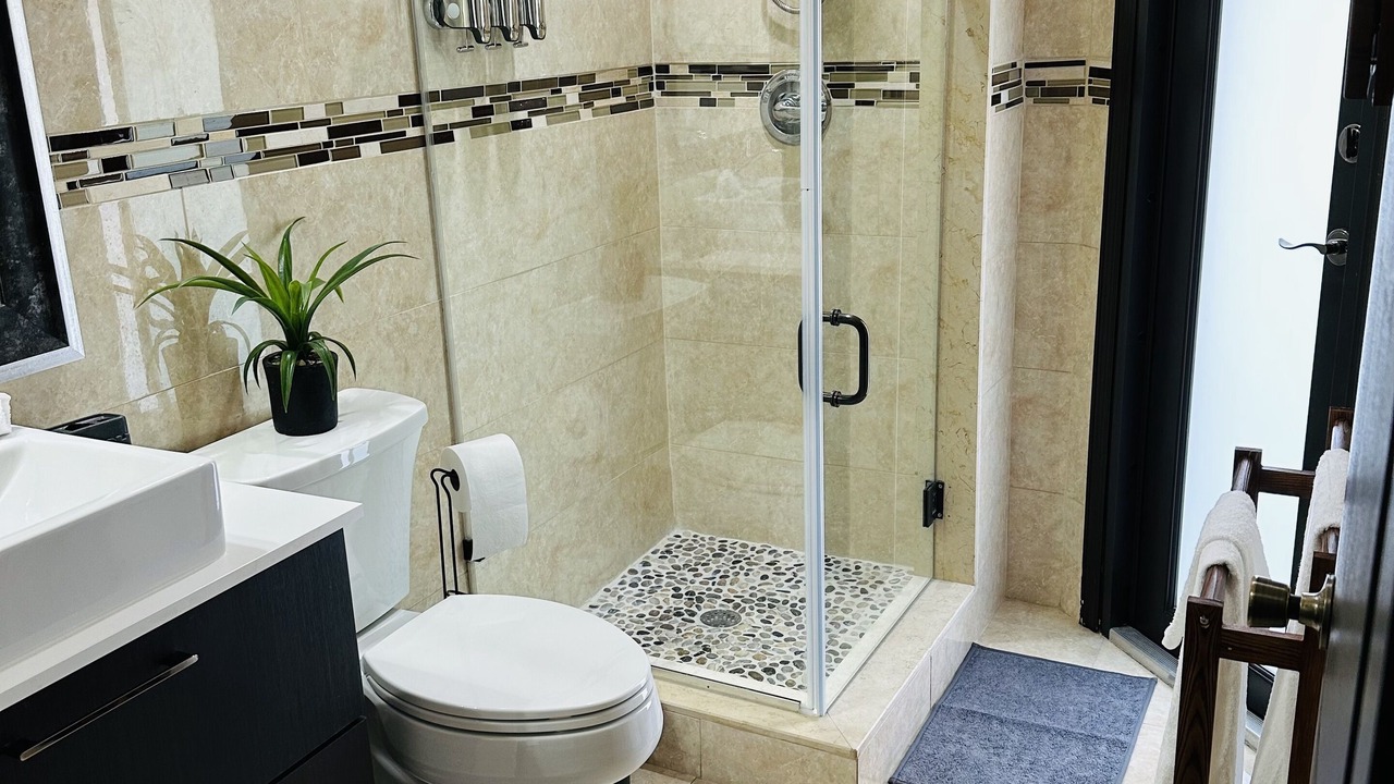Photo of Bathroom in Tamiami
