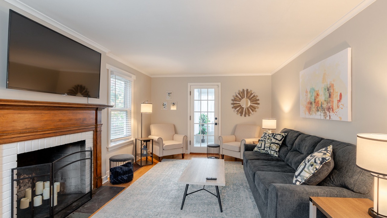 Photo of Livingroom in Eastside