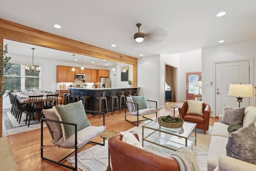 Photo of Livingroom in Purcellville