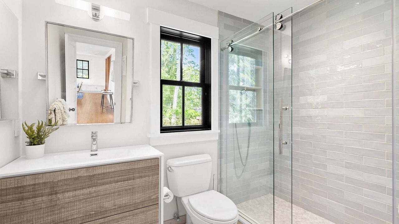 Photo of Bathroom in Westhampton Beach