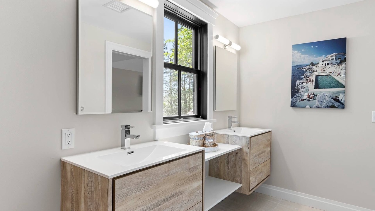 Photo of Bathroom in Westhampton Beach