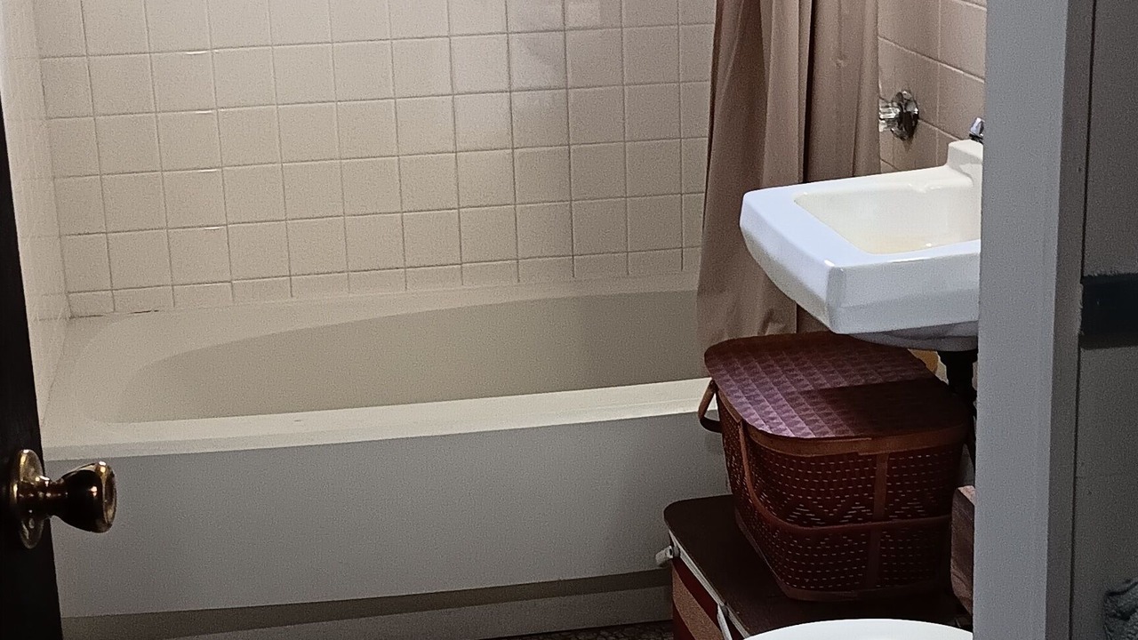 Photo of Bathroom in Attica