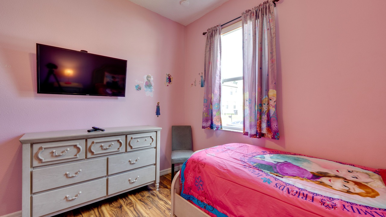 Photo of Bedroom in Windwood Bay
