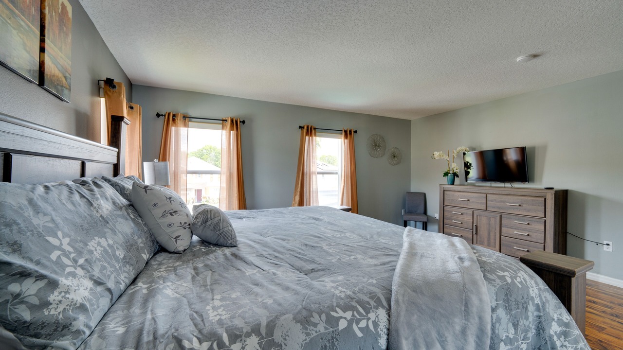 Photo of Bedroom in Windwood Bay