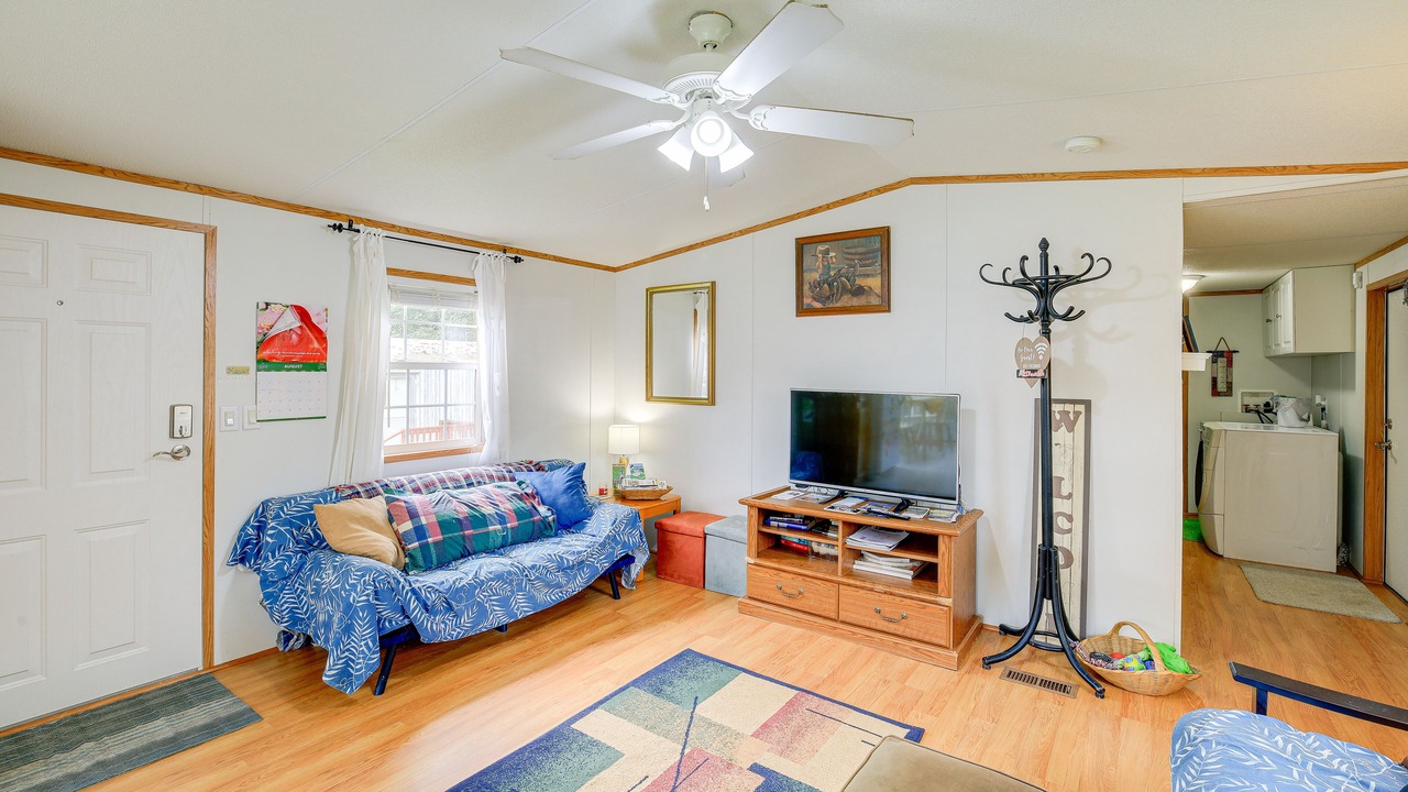 Photo of Bedroom in Max Meadows