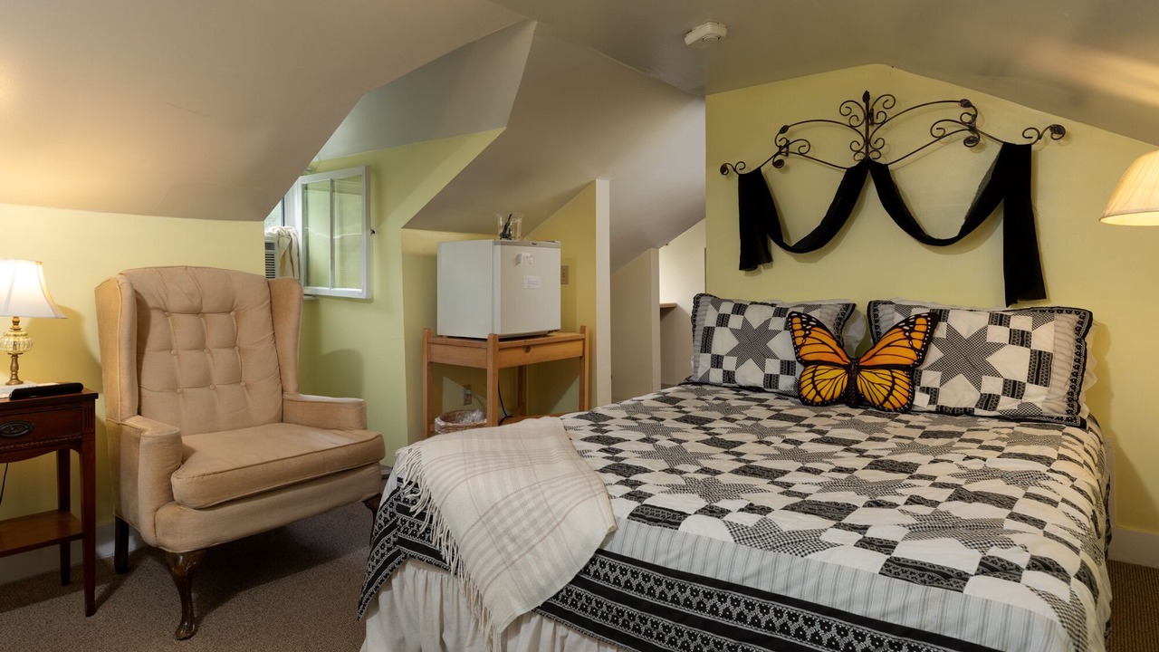 Photo of Bedroom in Warrensburg