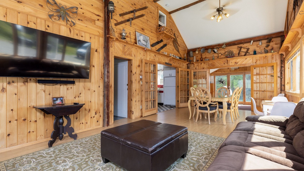 Photo of Livingroom in Warrensburg