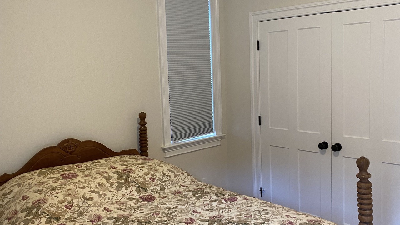 Photo of Bedroom in Etlan