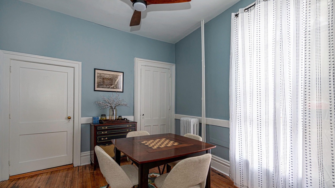 Photo of Bedroom in Troy
