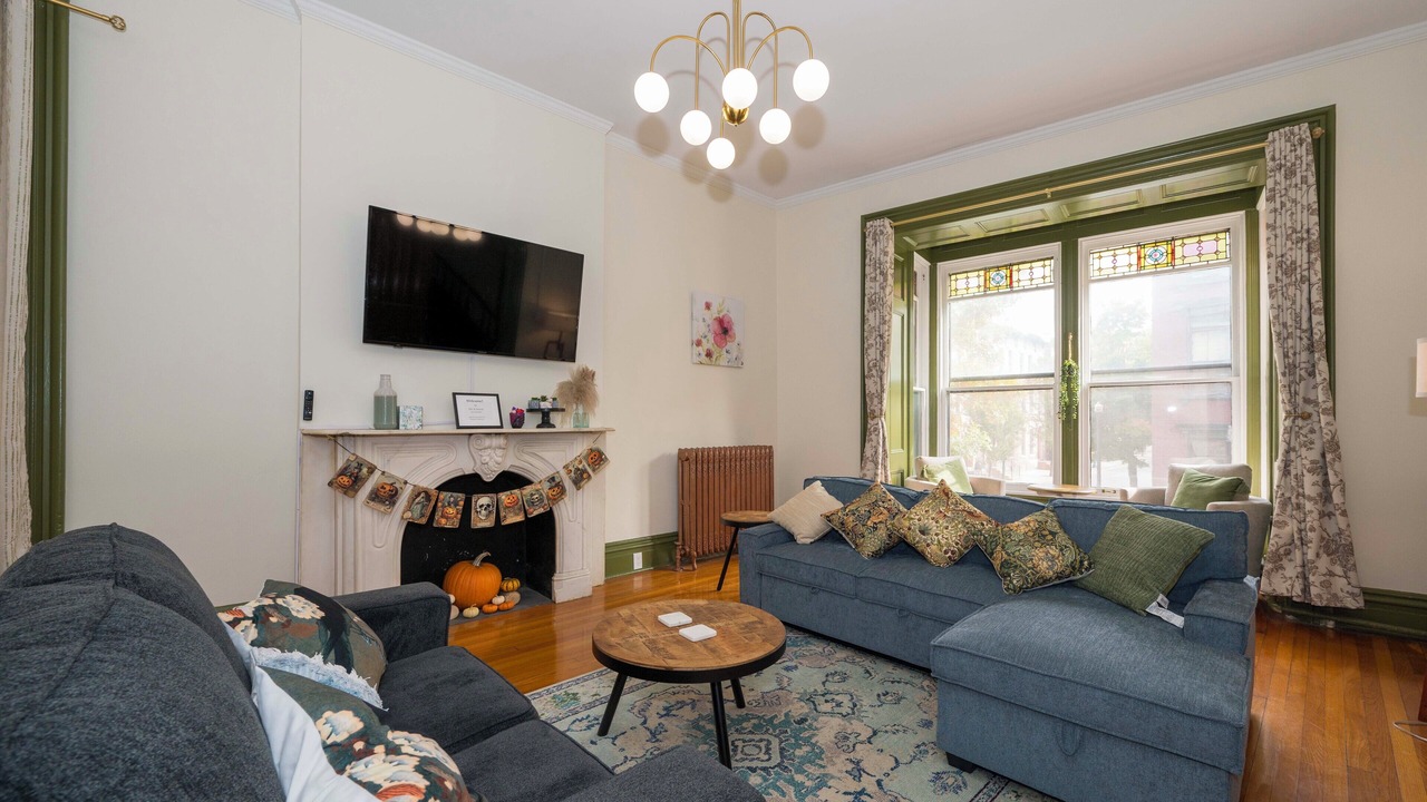 Photo of Bedroom in Troy