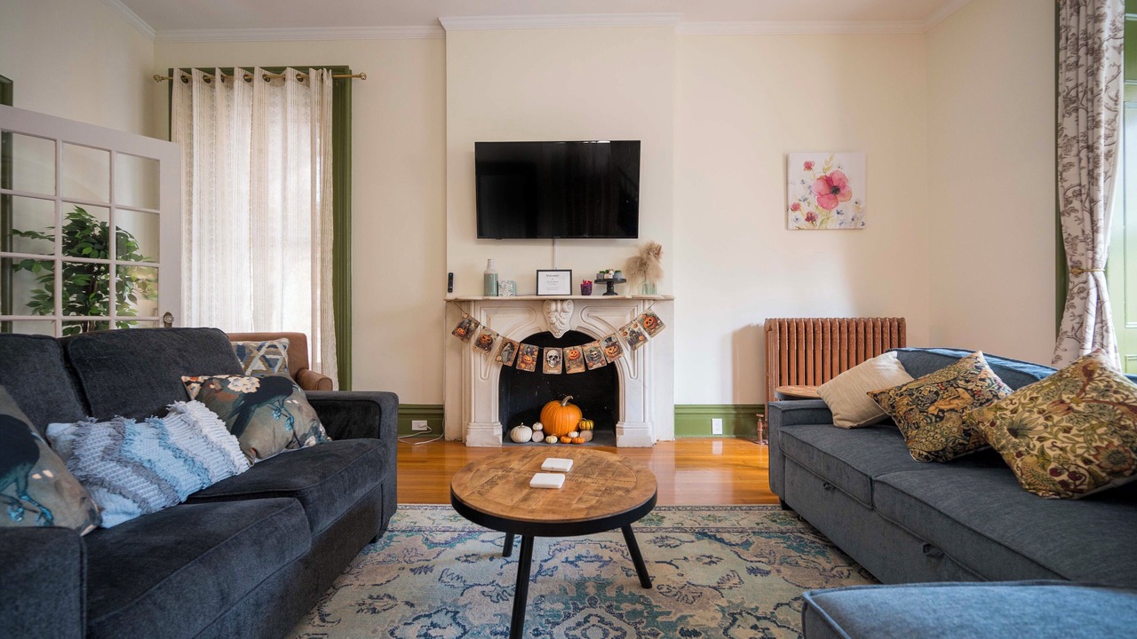Photo of Bedroom in Troy