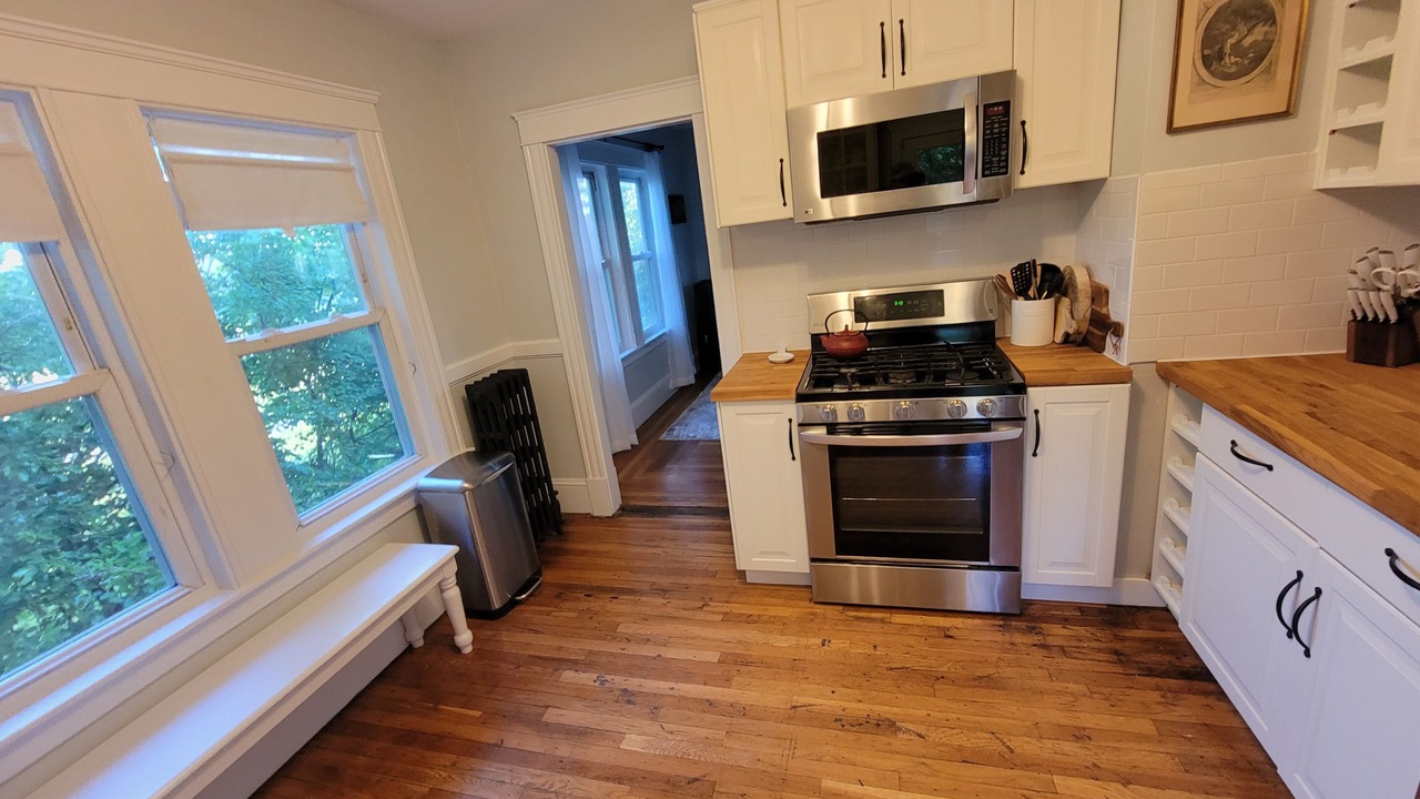 Photo of Kitchen in West Street - River Street