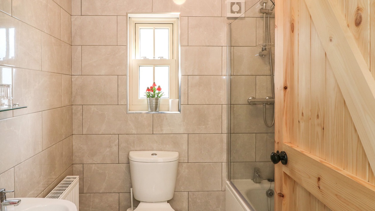 Photo of Bathroom in Macreddin Village