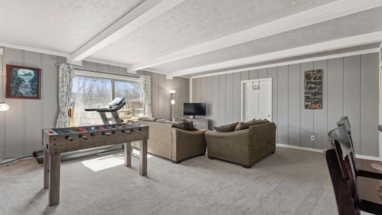 Photo of Livingroom in Granger