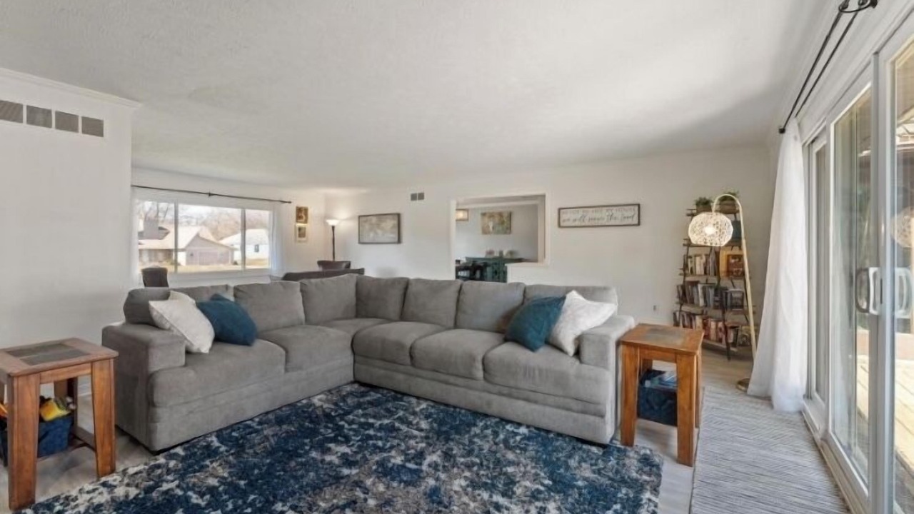 Photo of Livingroom in Granger