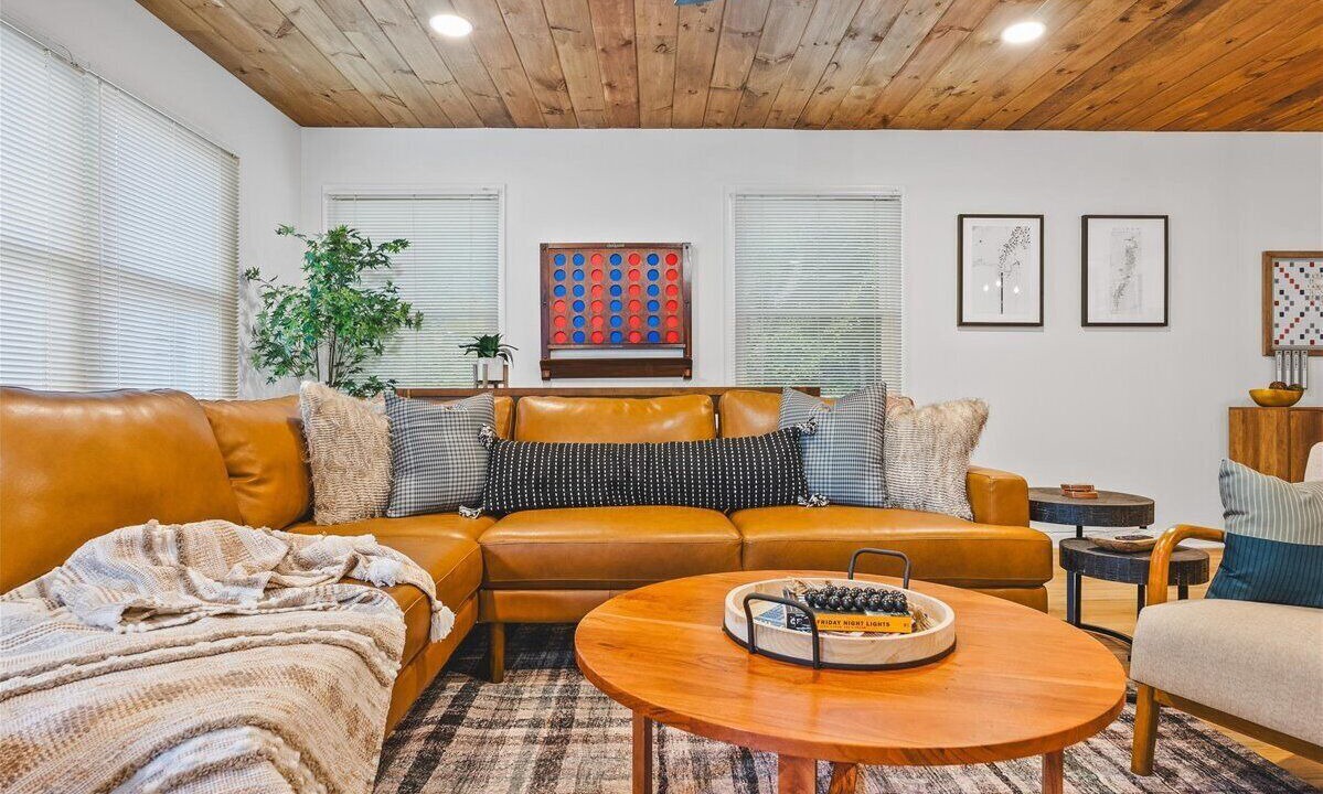 Photo of Livingroom in McGaheysville