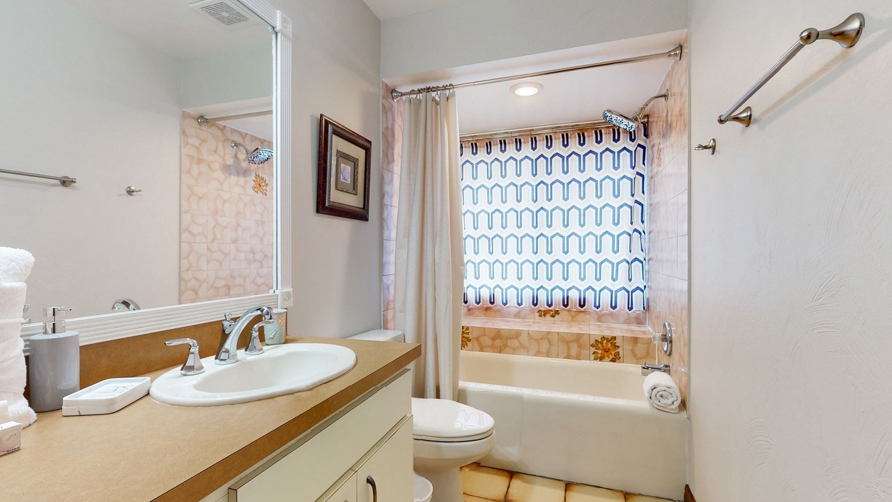 Photo of Bathroom in Cape Caneveral Beach Gardens