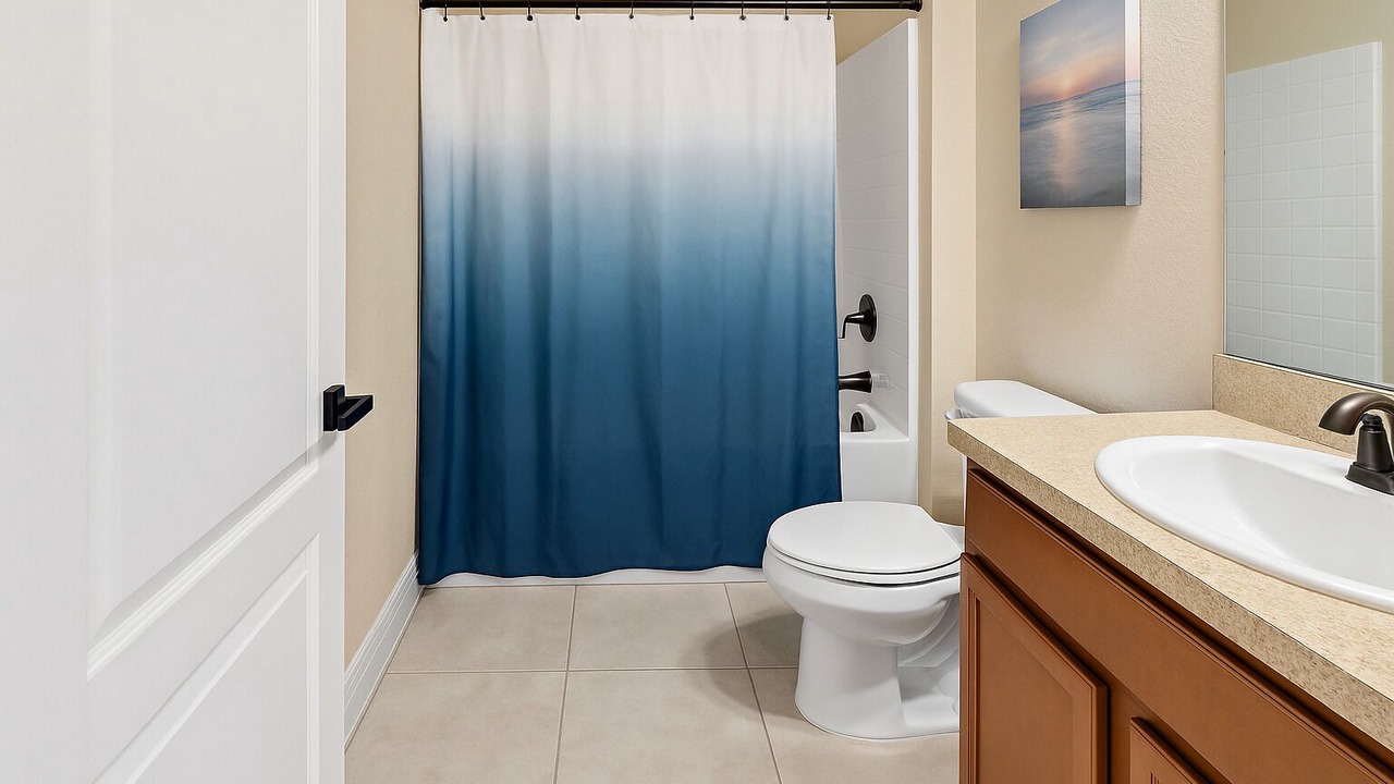 Photo of Bathroom in Cypress Pointe