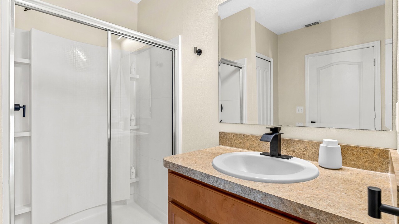 Photo of Bathroom in Cypress Pointe